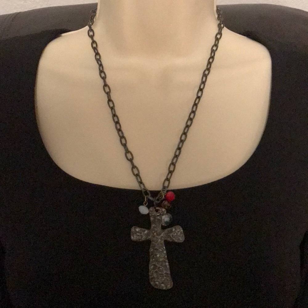 Distress Cross & Chain Necklace